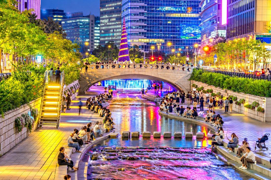 Cheonggyecheon Stream Night View