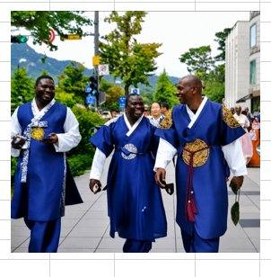 Foreign Tourist Wearing Hanbok